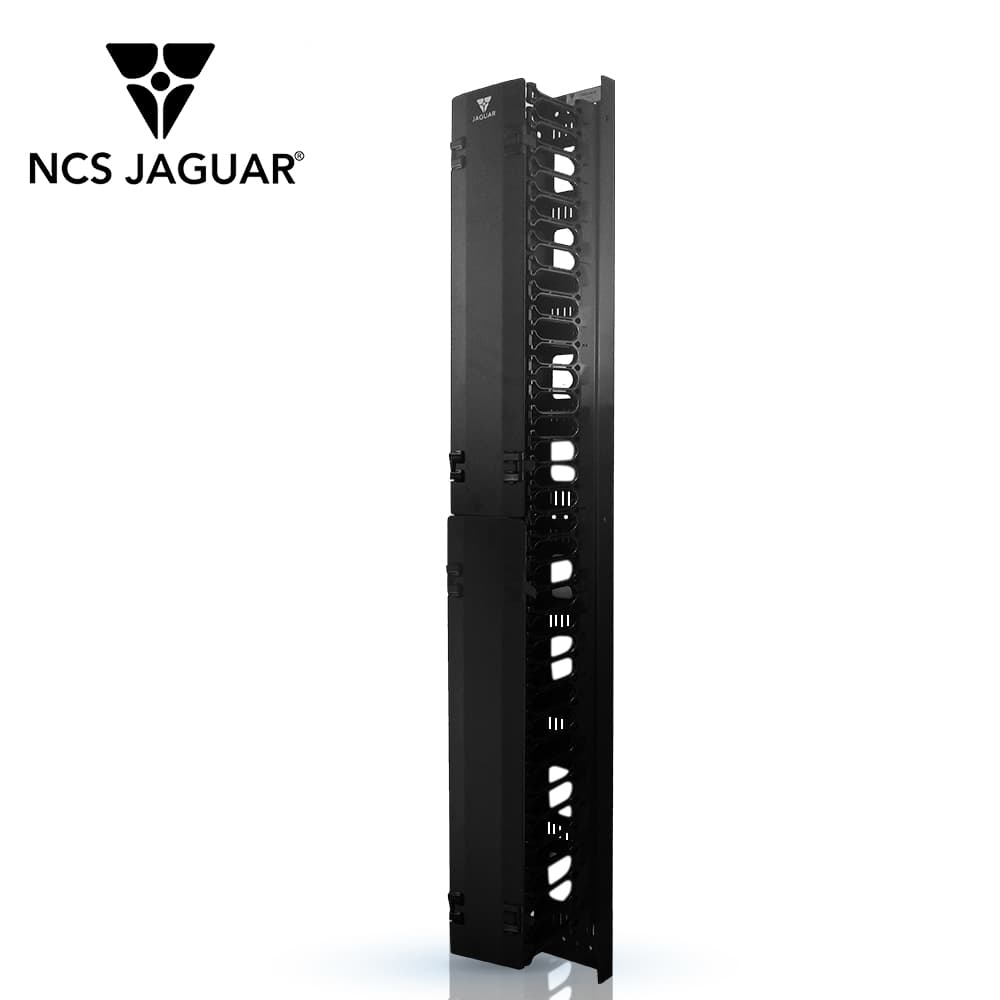 ORGANIZADOR VERTICAL P/RACKS O GABINETES CABLE NCS JAGUAR NCS-VOP-28 28 UR CON PEINES DE POLICARBONATO TAPA REMOVIBLE Y ABATIBLE POSIBILIDAD DE SUJECION DE CABLE CON CINCHOS VELCRO O PIOLA PESO DE 4 KG CUMPLE CON LA NORMA EIA - Miniatura 2